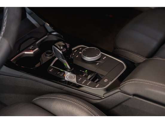 BMW-M 135i-2.0 16V TURBO GASOLINA XDRIVE DARK EDITION AUTOMÁTICO BMW-M 135i-2021