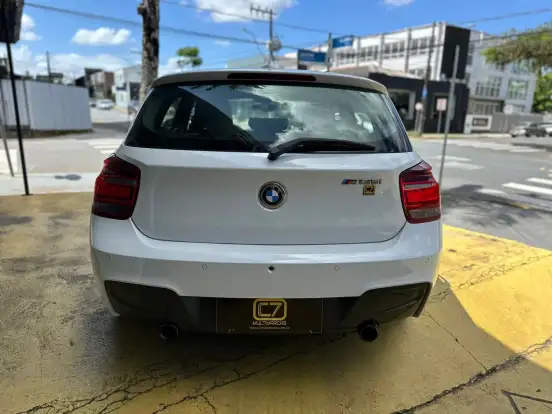 BMW-M 135i-3.0 24V TURBO GASOLINA 4P AUTOMÁTICO BMW-M 135i-2014