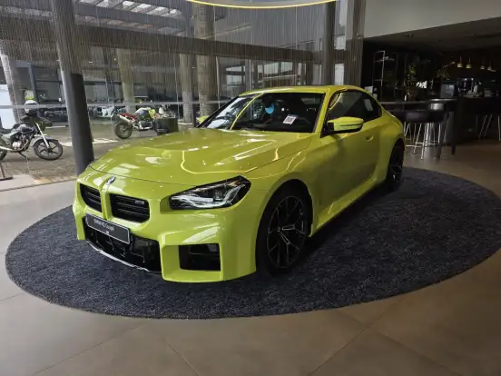 BMW-M2-2027