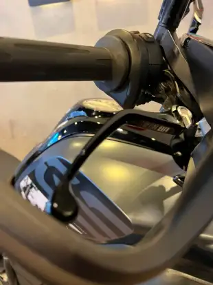 BMW-R 1250 GS PREMIUM TRIPLE BLACK-2023