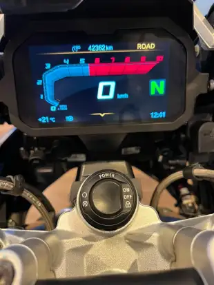 BMW-R 1250 GS PREMIUM TRIPLE BLACK-2023