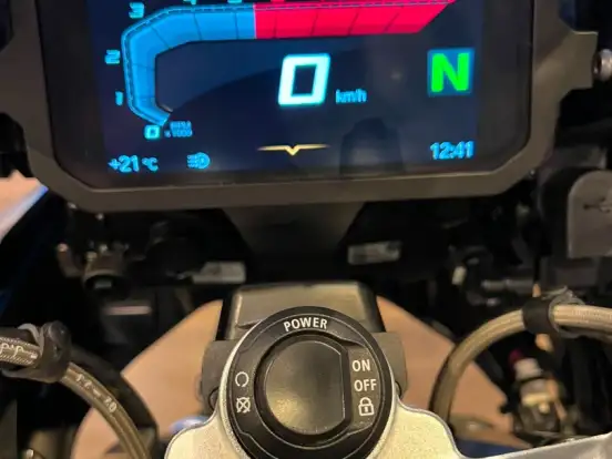 BMW-R 1250 GS PREMIUM TRIPLE BLACK BMW-R 1250 GS PREMIUM TRIPLE BLACK-2023