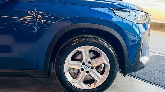 BMW-X1-2023