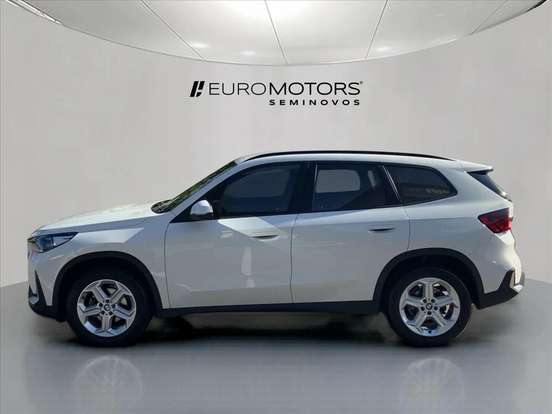BMW-X1-2024