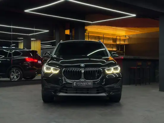 BMW-X1-2021