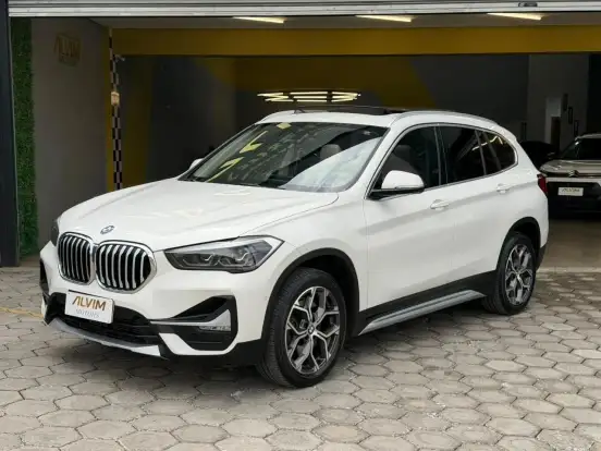 BMW-X1-2.0 16V TURBO ACTIVEFLEX SDRIVE20I X-LINE 4P AUTOMÁTICO BMW-X1-2021