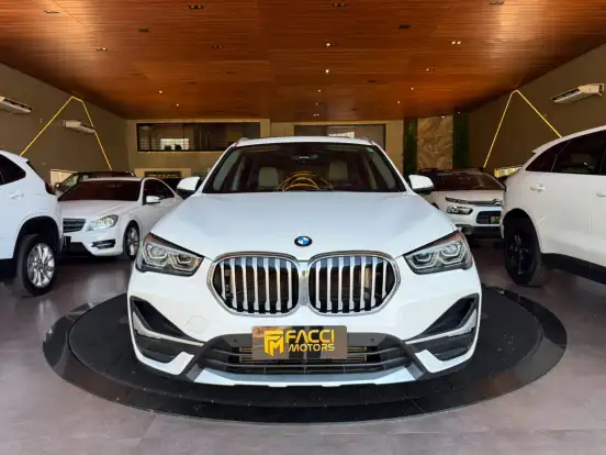 BMW-X1-2.0 16V TURBO ACTIVEFLEX SDRIVE20I X-LINE 4P AUTOMÁTICO BMW-X1-2022