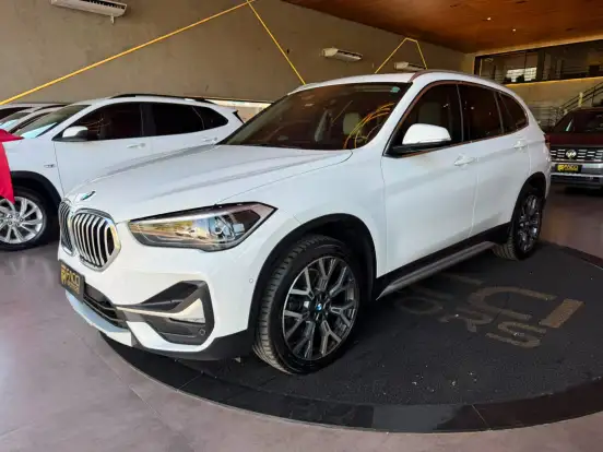 BMW-X1-2.0 16V TURBO ACTIVEFLEX SDRIVE20I X-LINE 4P AUTOMÁTICO BMW-X1-2022