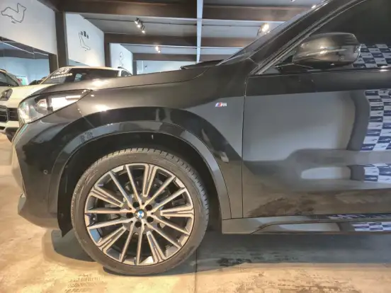 BMW-X1-2025
