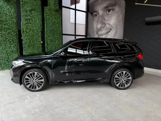 BMW-X1-2025