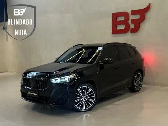 BMW-X1-2023