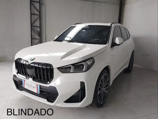BMW-X1-2023