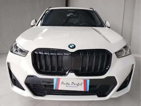 BMW-X1-2023