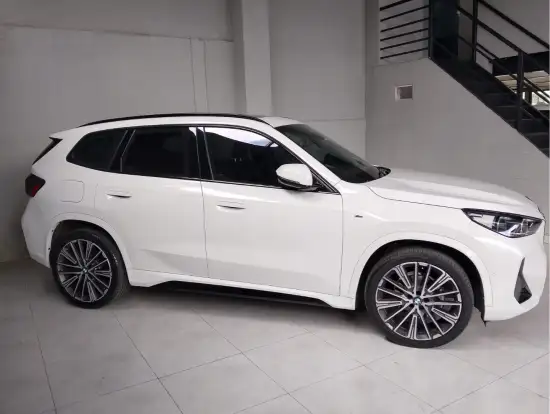 BMW-X1-2023