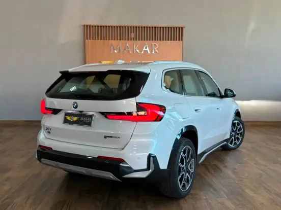 BMW-X1-2.0 16V TURBO GASOLINA SDRIVE20I X-LINE STEPTRONIC BMW-X1-2022