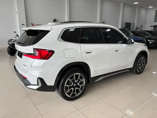 BMW-X1-2.0 16V TURBO GASOLINA SDRIVE20I X-LINE STEPTRONIC BMW-X1-2025