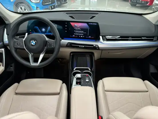BMW-X1-2.0 16V TURBO GASOLINA SDRIVE20I X-LINE STEPTRONIC BMW-X1-2025