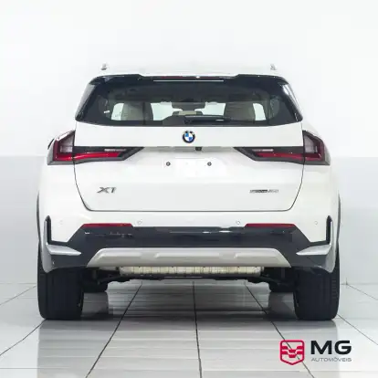 BMW-X1-2023