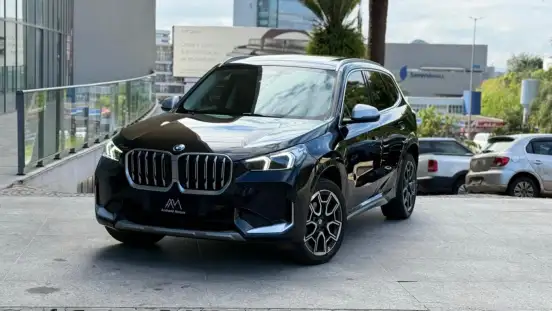 BMW-X1-2022