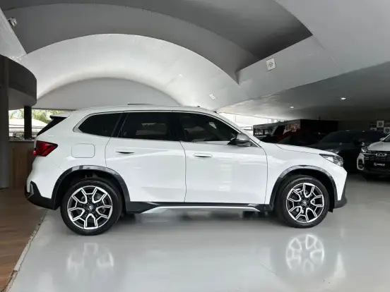 BMW-X1-2.0 16V TURBO GASOLINA SDRIVE20I X-LINE STEPTRONIC BMW-X1-2023