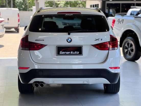 BMW-X1-2015