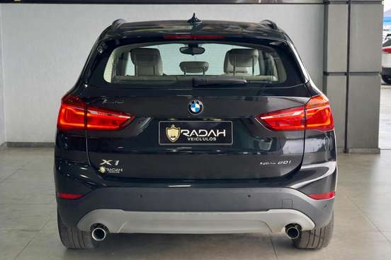 BMW-X1-2019