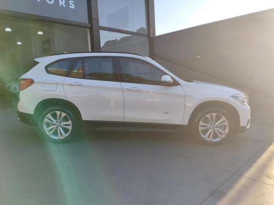 BMW-X1-2.0 16V TURBO ACTIVEFLEX SDRIVE20I 4P AUTOMÁTICO BMW-X1-2017