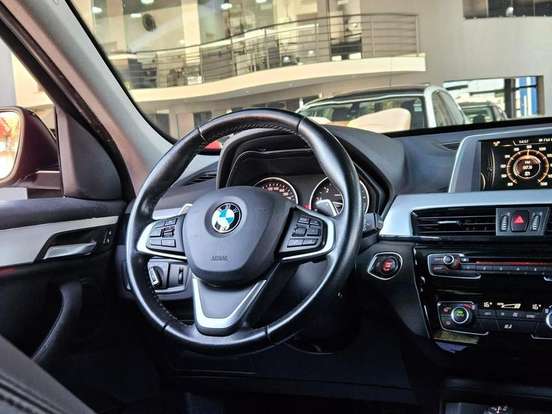BMW-X1-2.0 16V TURBO ACTIVEFLEX SDRIVE20I 4P AUTOMÁTICO BMW-X1-2017