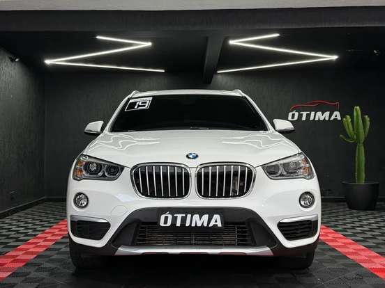 BMW-X1-2019
