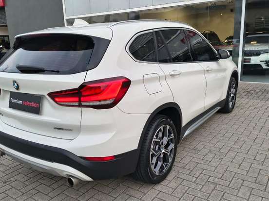 BMW-X1-2.0 16V TURBO ACTIVEFLEX SDRIVE20I X-LINE 4P AUTOMÁTICO BMW-X1-2019