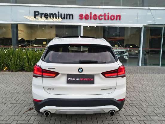 BMW-X1-2.0 16V TURBO ACTIVEFLEX SDRIVE20I X-LINE 4P AUTOMÁTICO BMW-X1-2019