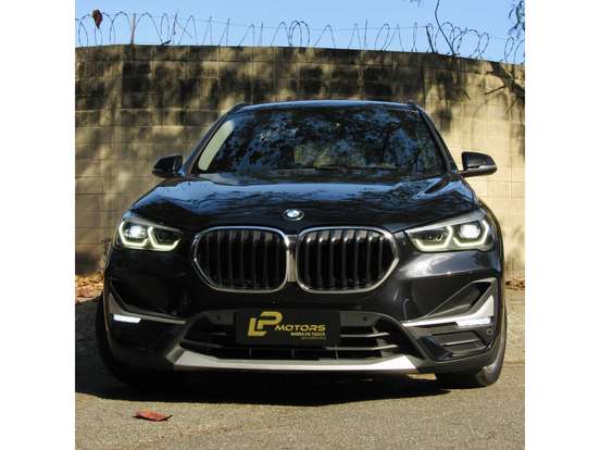 BMW-X1-2.0 16V TURBO ACTIVEFLEX SDRIVE20I X-LINE 4P AUTOMÁTICO BMW-X1-2020