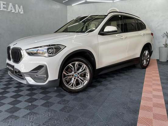 BMW-X1-2.0 16V TURBO ACTIVEFLEX SDRIVE20I X-LINE 4P AUTOMÁTICO BMW-X1-2020