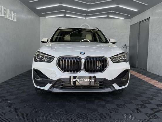 BMW-X1-2.0 16V TURBO ACTIVEFLEX SDRIVE20I X-LINE 4P AUTOMÁTICO BMW-X1-2020