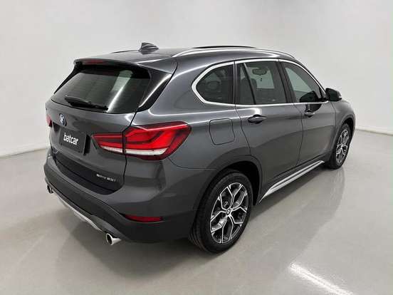 BMW-X1-2.0 16V TURBO ACTIVEFLEX SDRIVE20I X-LINE 4P AUTOMÁTICO BMW-X1-2021