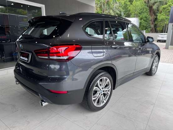 BMW-X1-2.0 16V TURBO ACTIVEFLEX SDRIVE20I X-LINE 4P AUTOMÁTICO BMW-X1-2020