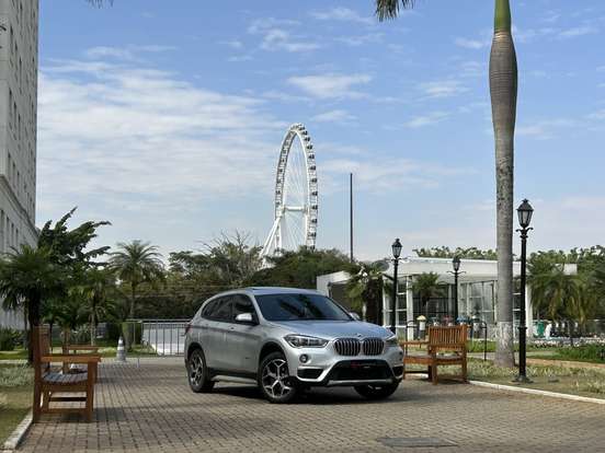 BMW-X1-2.0 16V TURBO ACTIVEFLEX SDRIVE20I X-LINE 4P AUTOMÁTICO BMW-X1-2017