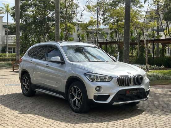 BMW-X1-2.0 16V TURBO ACTIVEFLEX SDRIVE20I X-LINE 4P AUTOMÁTICO BMW-X1-2017