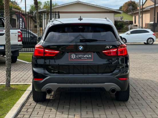 BMW-X1-2.0 16V TURBO ACTIVEFLEX XDRIVE25I SPORT 4P AUTOMÁTICO BMW-X1-2017