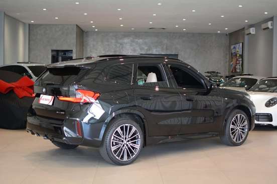 BMW-X1-2025