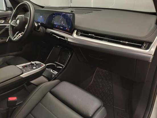 BMW-X1-2024