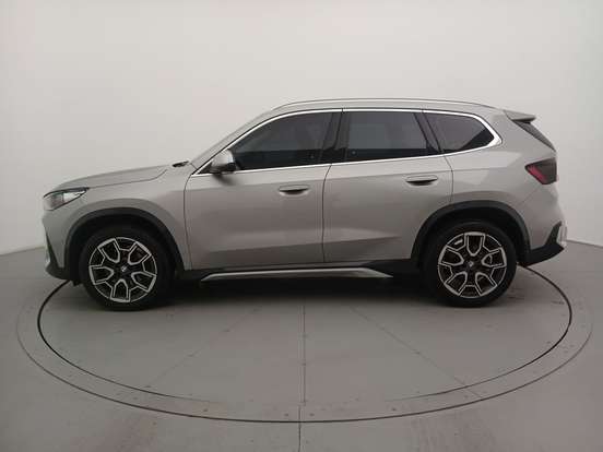BMW-X1-2.0 16V TURBO GASOLINA SDRIVE20I X-LINE STEPTRONIC BMW-X1-2024