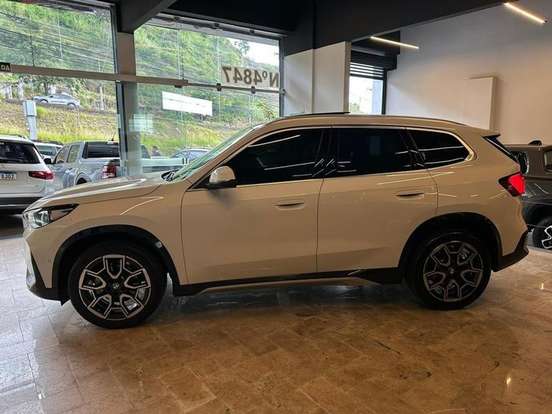BMW-X1-2.0 16V TURBO GASOLINA SDRIVE20I X-LINE STEPTRONIC BMW-X1-2024