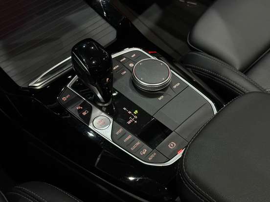 BMW-X3-2022