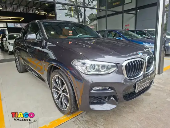 BMW-X4-2021