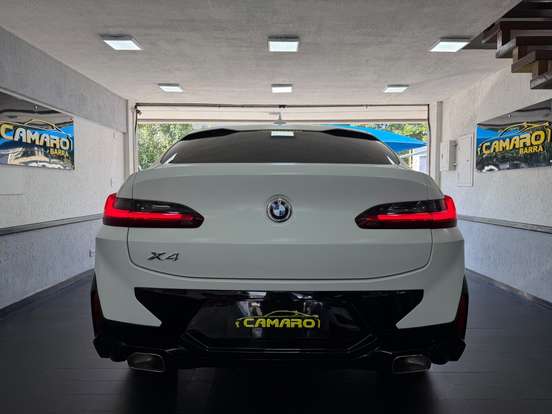 BMW-X4-2023