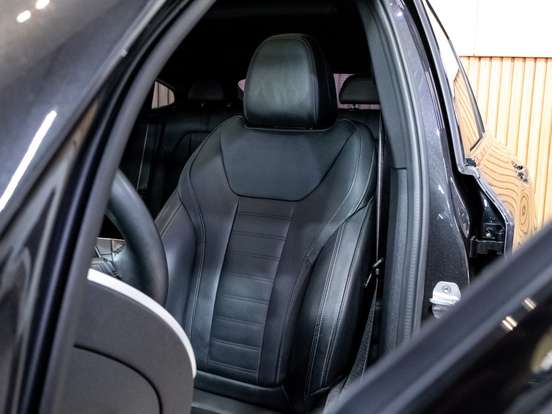 BMW-X4-2023