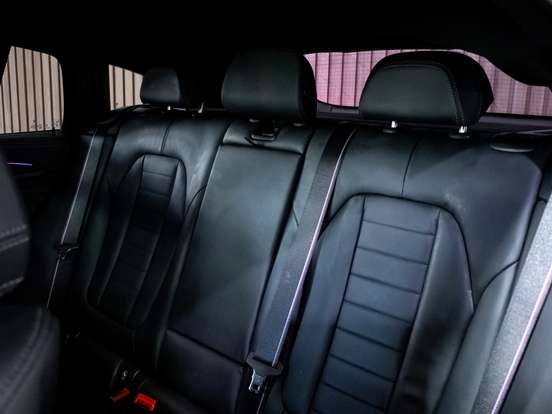BMW-X4-2023
