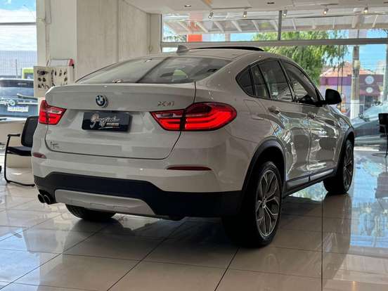 BMW-X4-2017
