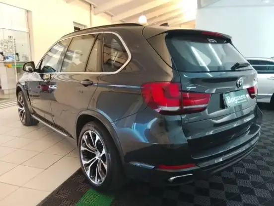 BMW-X5-2018